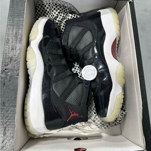 Size 9 - Jordan 11 Retro 72-10 2015